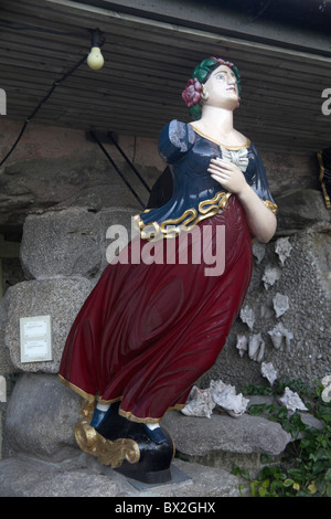 Altes Schiff Galionsfigur Sammlung im Valhalla Abtei Gärten Tresco Isles of Scilly Cornwall UK Stockfoto