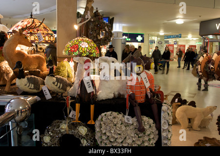 Tier, Souvenirladen, handlich Handwerk Schloss Mall, Norwich, Norfolk, Großbritannien Stockfoto