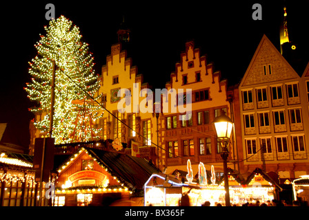 Weihnachtsmarkt bin Römerberg, Frankfurt Am Main, Deutschland Stockfoto