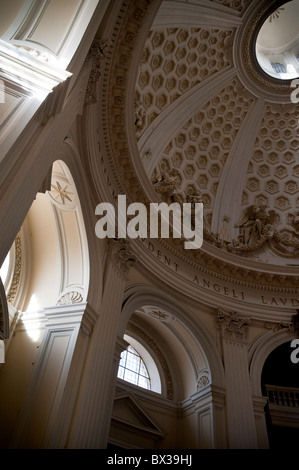 Kuppel Kirche 'Collegiata di Santa Maria Assunta in Cielo' Ariccia Italien Stockfoto