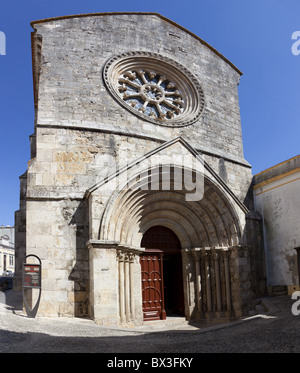 São João de Alporão Kirche von den Johanniter-Rittern erbaut. 12./13. Jahrhundert Romanik und Gotik. Stadt von Santarém, Portugal Stockfoto