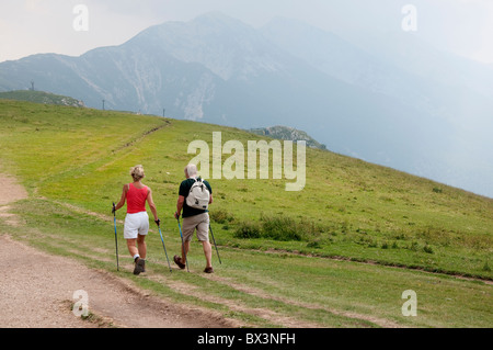 Gipfel des Monte Baldo, über Malcesine am Gardasee in Norditalien Stockfoto