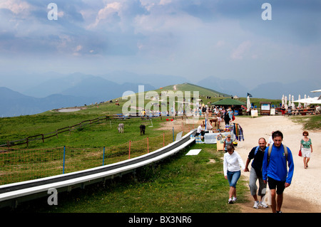 Gipfel des Monte Baldo, über Malcesine am Gardasee in Norditalien Stockfoto