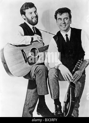 ROBIN HALL und JIMMIE MacGREGOR schottische Folk-Sänger mit Halle auf der linken Seite im Jahre 1963 Stockfoto