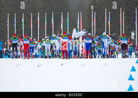 Winterspiele 2010 Vancouver; Herren 50km Massenstart klassisch Langlaufen Stockfoto