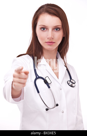 Zuversichtlich Arzt weist auf, wenn sie mit dem Ziel ist. Isoliert auf einem weißen. Stockfoto