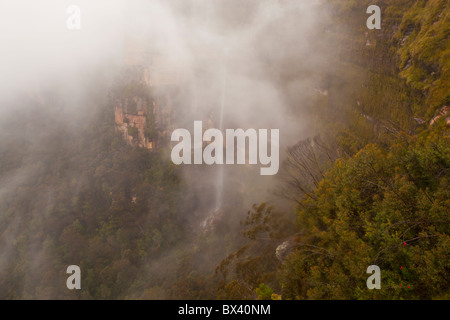 Wolken Bridal Veil Falls in der Nähe von Govett Sprung in der Blue Mountains National Park, Blackheath, Grose Valley, New-South.Wales Stockfoto