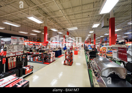 Hardware-Abteilung in einem Sears Store an der Eagle Ridge Mall, Lake Wales, Zentral-Florida, USA Stockfoto