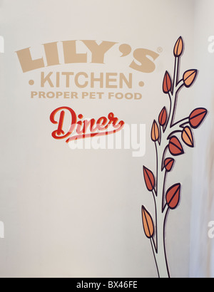 Lilys Wohnküche. Das erste Pop-up-Doggy Diner, London UK Stockfoto