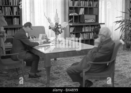 Alexander Dubcek, Ludvik Svoboda, Rede, Adresse, radio Stockfoto