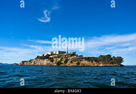 Alcatraz-Insel in der Bucht von San Francisco, von Süden gesehen. Stockfoto