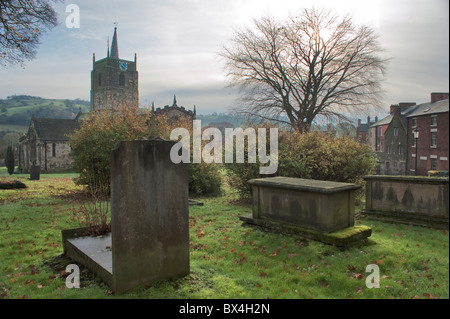 St. Marien Kirche und Friedhof, Wirksworth, Derbyshire Stockfoto
