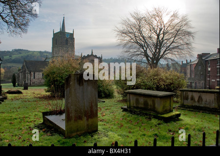 St. Marien Kirche und Friedhof, Wirksworth, Derbyshire Stockfoto