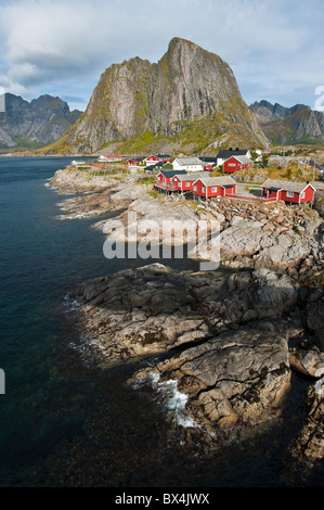 Rorbu, Fischers Kabinen auf Hamnoy in der Nähe von Reine, Moskenes auf den Lofoten. Stockfoto