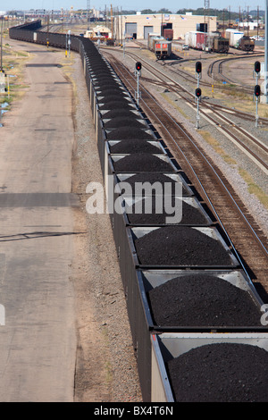 Kohlezug in Union Pacific Railroad Bailey Yard Stockfoto