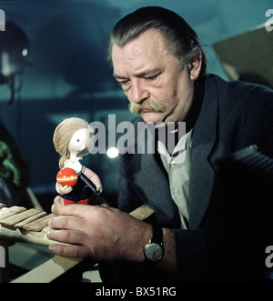 Marionette Filmemacher Jiri Trnka in seinem Atelier, Februar 1962. CTK Foto/Alexandr Hampl Stockfoto