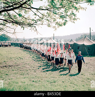 Pioniere, kommunistische Jugend, Pionier-Halstuch, rot Stockfoto