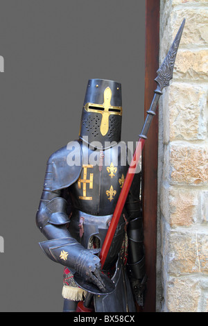 Mittelalterlicher Krieger Soldat Metall schützende tragen swordman Stockfoto