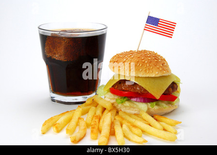 BURGER & FRIES mit einem Glas Cola aus den USA Stockfoto