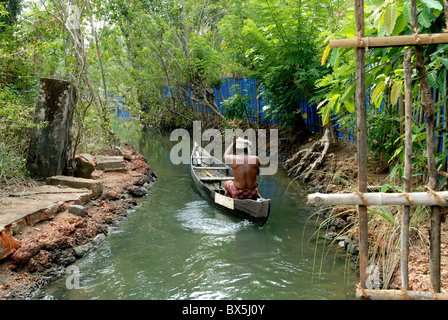 BACKWATERS VON KERALA CHERAI Stockfoto