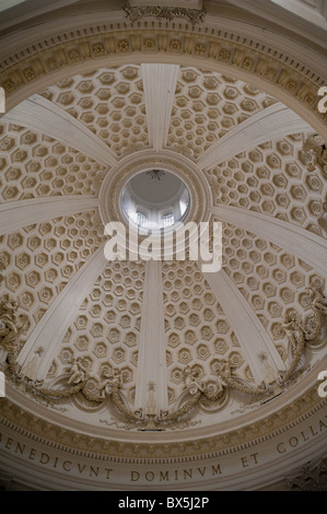 Kuppel Kirche 'Collegiata di Santa Maria Assunta in Cielo' Ariccia Italien Stockfoto