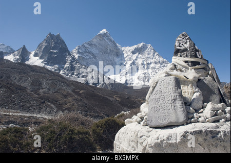 Mani-Stein, Solu Khumbu-Everest-Region, Sagarmatha Nationalpark, Himalaya, Nepal, Asien Stockfoto