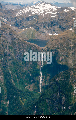 Südalpen, Arial Fotografie zum Milford Sound, Täler, schneebedeckte Berge, Souther Island Neuseeland Stockfoto