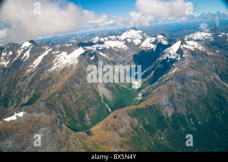 Südalpen, Arial Fotografie zum Milford Sound, Täler, schneebedeckte Berge, Souther Island Neuseeland Stockfoto