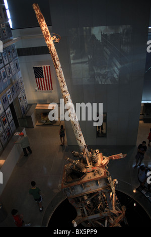 World Trade Center Tower 1 Antenne auf dem Display an der Newseum in Washington, D.C., USA, 5. September 2010 Stockfoto