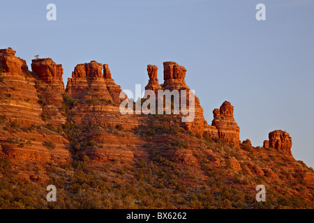 Hahnenkamm-Bildung bei Sonnenuntergang, Coconino National Forest, Arizona, Vereinigte Staaten von Amerika, Nordamerika Stockfoto