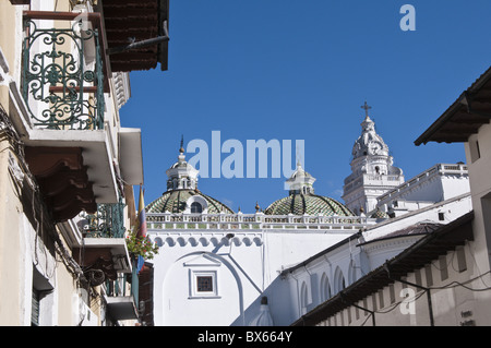 Rückseite des Santo Domingo Kirche, historisches Zentrum, UNESCO-Weltkulturerbe, Quito, Ecuador, Südamerika Stockfoto