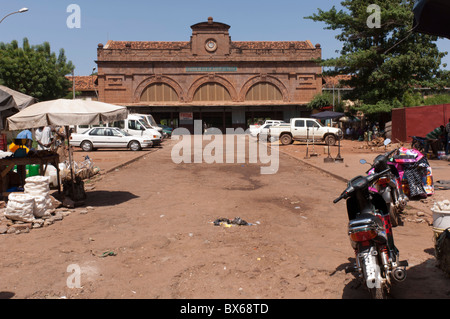 Hauptbahnhof, die wichtigsten Gebäude in Bamako, Mali, Westafrika. Stockfoto