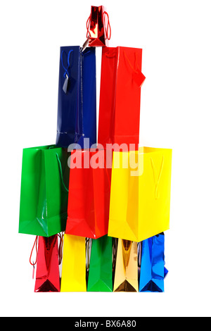 Farbiges Papier Geschenktüten, gefüllt mit Kartons. Stockfoto
