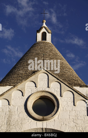 San Antonio Kirche, Alberobello, Apulien, Italien, Europa Stockfoto