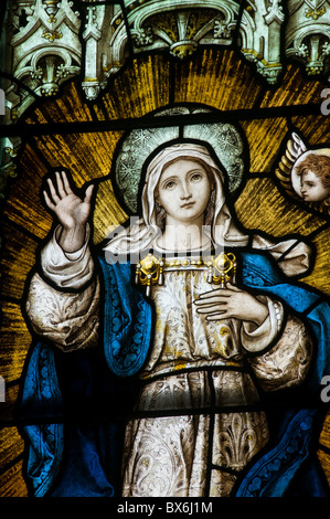 Berühmten Glasfenster von Harry Clarke, Diseart Institute of Education und Celtic Culture, Dingle, Kerry, Irland Stockfoto