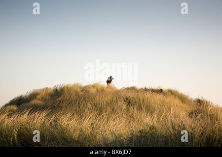 Menschen fotografieren - Oregon Dunes National Recreation Area. Kamera auf einem Stativ. Stockfoto