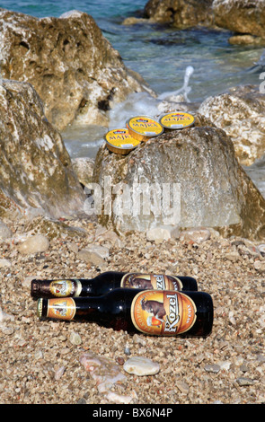 traditionelle tschechische Pastete, Majka, Bier, Velkopopovicky Kozel, Adriatisches Meer, Felsen, Surfen Stockfoto