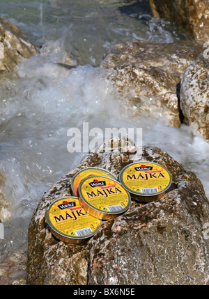 traditionelle tschechische Pastete, Majka, Adriatischen Meer, Felsen, Surfen Stockfoto