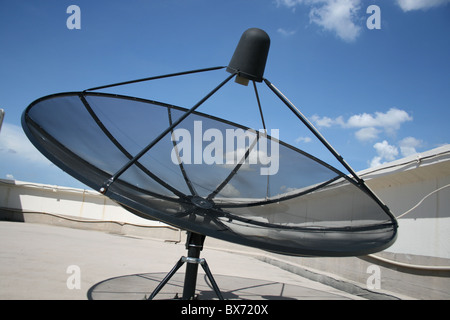 Satellitenschüssel im Freien in Thailand. Stockfoto