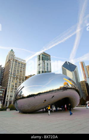 Cloudgate Skulptur/Bean (Anish Kapoor), Millennium Park, Chicago, Illinois, USA Stockfoto