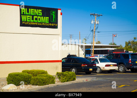 Arbys Restaurant, Aliens Willkommen Schilder, Roswell, New Mexico, Vereinigte Staaten von Amerika, Nordamerika Stockfoto