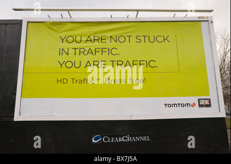 ClearChannel Billboard Website mit Werbeplakat für TOMTOM Sat Nav UK Stockfoto