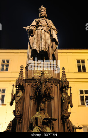Kaiser Charles IV-Denkmal in Prag, Tschechien. Stockfoto