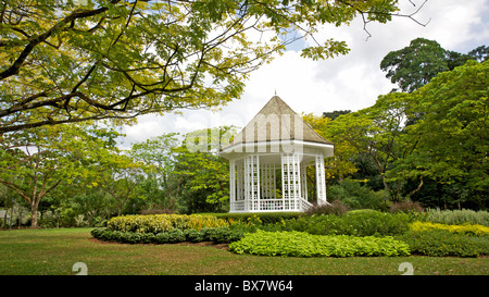 Ein Pavillon, bekannt als The Musikpavillon in Singapore Botanic Gardens. Musikaufführungen fanden hier in den 1930er Jahren. Stockfoto