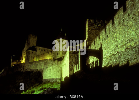 feudalen Festung, Zitadelle, Stadtmauer, Militärfestung, Katharer Kriege, Albigensian Kreuzzug, La Cite, Carcassonne, Languedoc-Roussillon, Frankreich Stockfoto