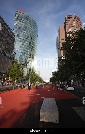 DB Tower und Kollhoff Tower am Potsdamer Platz in Berlin Stockfoto