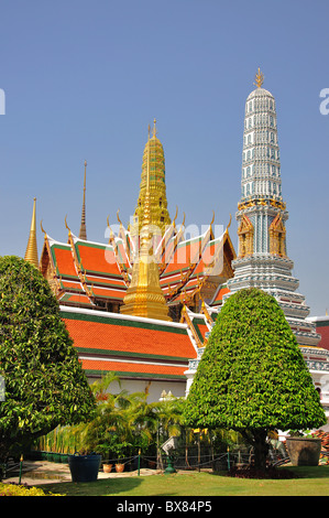 Blick von der oberen Terrasse, großer Palast, Rattanakosin-Insel, Bangkok, Thailand Stockfoto