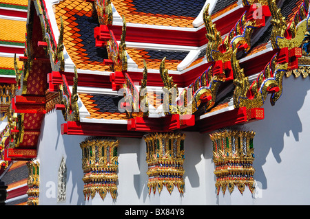 Dekorative Fassade der Rattanakosin-Insel, Tempel Wat Pho, Bangkok, Thailand Stockfoto