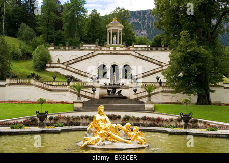 der Brunnen des Schlosses Linderhof - Deutschland Stockfoto