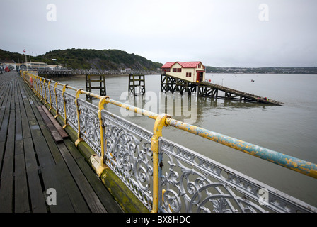 Murmelt Pier Swansea Wales UK Gower Halbinsel Meer Rettungsstation Stockfoto